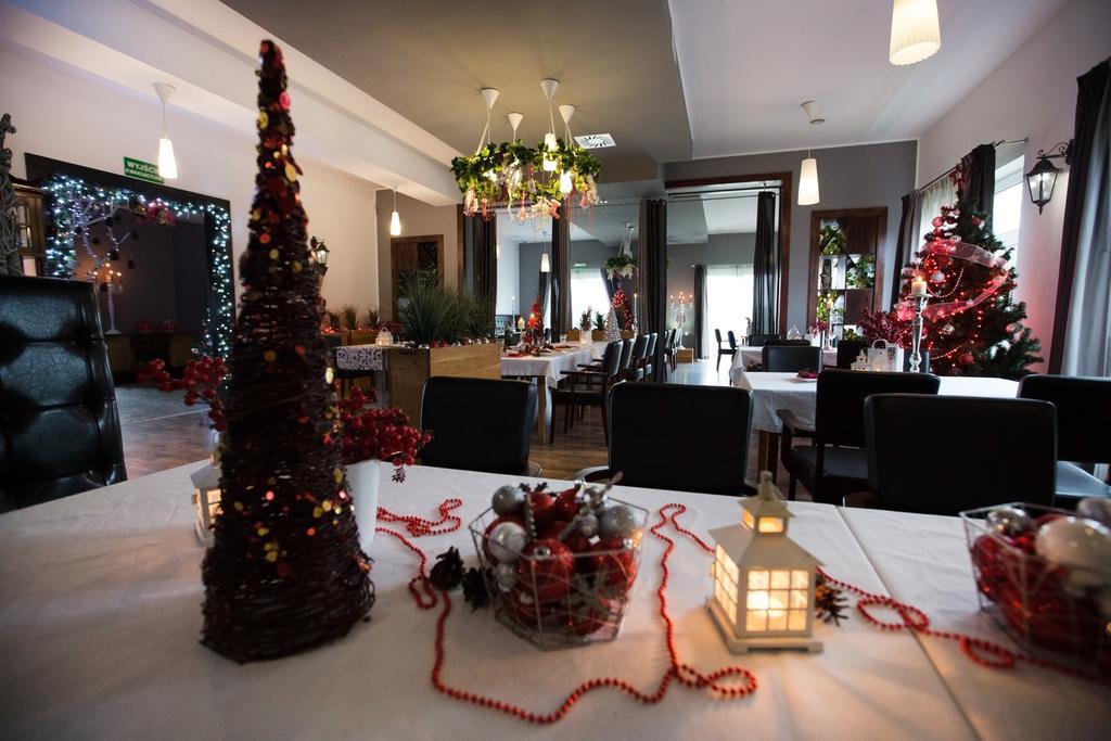 Hotel Graffit Świebodzin Esterno foto